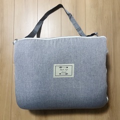 Rozelly ベッドインベッド グレー 王冠柄　ベビーベッド　寝返り防止ベッド　ベッドインベッドの画像