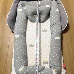 Rozelly ベッドインベッド グレー 王冠柄　ベビーベッド　寝返り防止ベッド　ベッドインベッドの画像