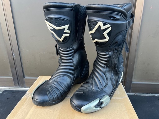 アルパイン製　
バイクレーシングブーツ
