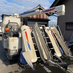 イセキ コンバイン 3条刈の画像