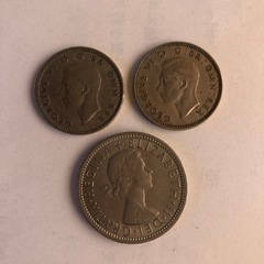 古銭1シリング硬貨と2シリング硬貨の画像