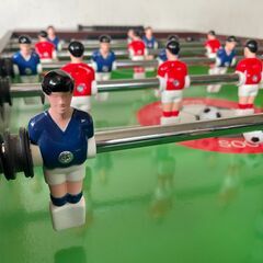 🍻【引き取り限定】ボードサッカー台（サッカーゲーム）／お店のアイキャッチ＆集客に最適の画像