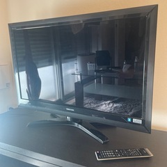 東海REGZA37型テレビ、テレビ台、ガラステーブルセット
の画像