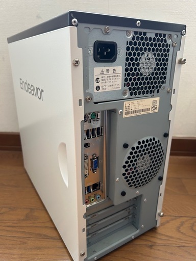 デスクトップパソコン　EPSON Endeavor MR7000E