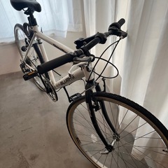 SHINEWOOD 白　クロスバイクの画像