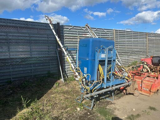 動力噴霧機（走行式）です！！ご興味のある方よろしくお願いいたします。