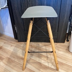 ハイスツールカウンターチェア高さ64cmの画像
