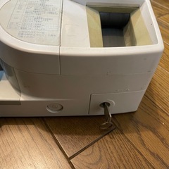 グローリー　RT-10B2 自動釣り銭機　通電確認済み　鍵付きの画像