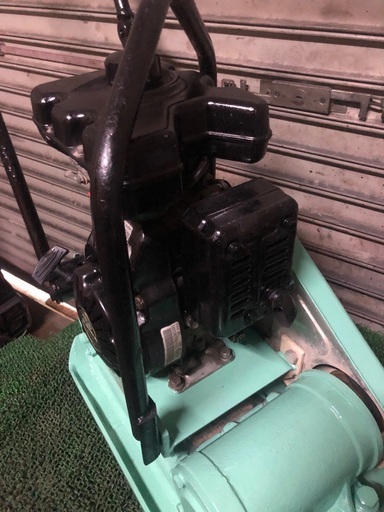 実働　小型軽量　プレートコンパクター　明和製　KP-50  ロビンEH09搭載