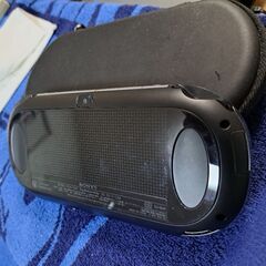 PS-VITA可動品ソフト3本付きの画像