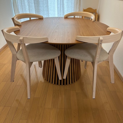 atelierのダイニングチェア4脚譲ります slide_file.jpg