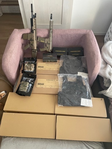 モデルガン、エアガン Airsoft  装備品多数