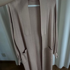 女性用カーディガンの画像