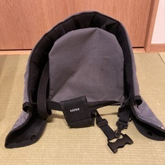 テーブルに取り付けられるベビーチェアの画像