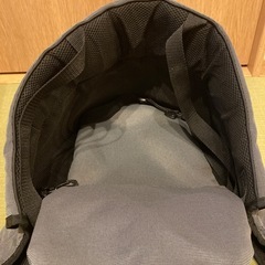 テーブルに取り付けられるベビーチェアの画像