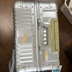スーツケースの画像