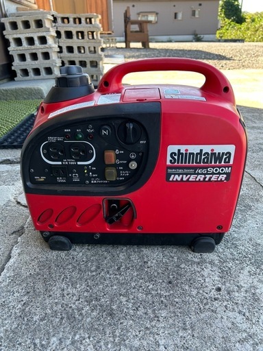 新ダイワ　IEG-900M-Y ガソリンインバーター発電機　ジャンク扱い