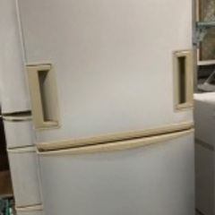 冷蔵庫3台 8000円の画像