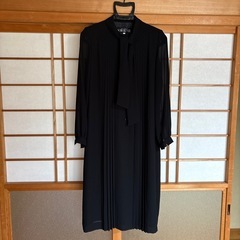 礼服ワンピースの画像