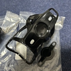 Airtag対応ボトルケージ　TOPEAK ＋他の画像