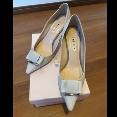 ほぼ新品です　DIANA パンプスの画像