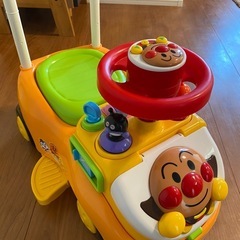 アンパンマン よくばりビジーカー 押し棒+ガード付き　足蹴り車 キッズカーの画像