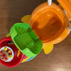 アンパンマン よくばりビジーカー 押し棒+ガード付き　足蹴り車 キッズカーの画像