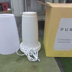 新品：超音波式：加湿器：容量薬２L、ライトモード、オレンジ色ライト：高さ３０巾１８ｃｍ：の画像