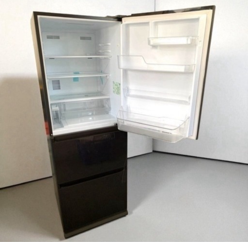 大特価‼️期間限定値下げ‼️内観美品✨️Panasonic 冷蔵庫 335L 2024年製 NR-C344GC-T 中古品販売　一部凹