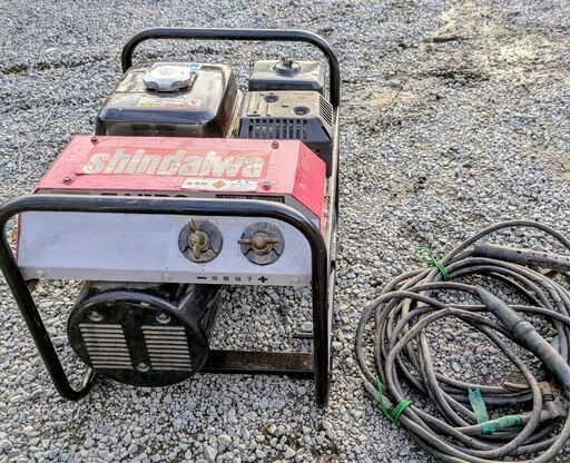 新ダイワ小型４サイクルエンジン溶接機EW130　溶接ケーブル付き