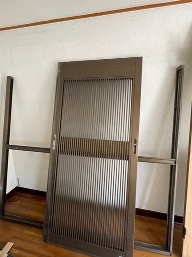 新品定価20万円以上  【中古 】TOSTEM玄関引戸玄関