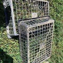 カゴトレー　黒い植木鉢などの運搬用の画像