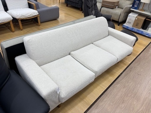【トレファク イオンモール常滑店】三人掛けソファーをご紹介！