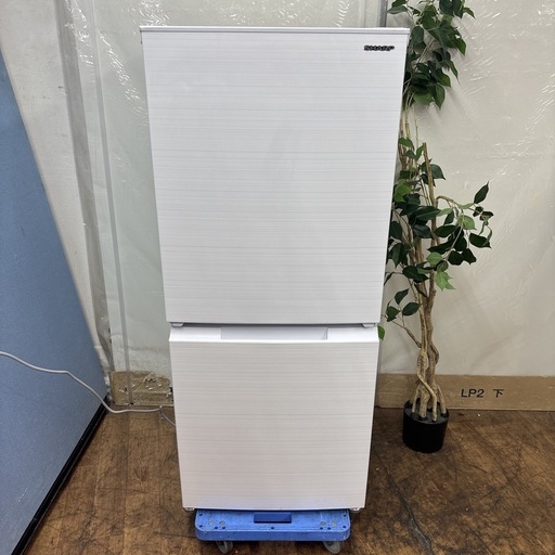 I520 ? 期間限定値下げ！ 2022年製♪ SHARP 冷蔵庫 (152L) ⭐ 動作確認済 ⭐ クリーニング済