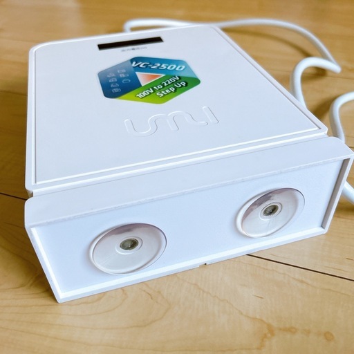 中古品☘️UMIVC 海外電気製品を日本で使用 変圧器 2500W 昇圧器 昇圧機 Amazon.co.jp: UMIVC 海外電気製品を日本で使用 変圧器 2500W