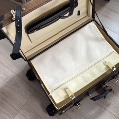 アンティーク風 スーツケースの画像