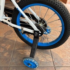 光る子供用自転車 キッズ 16インチの画像