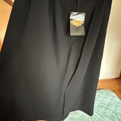 新品　冠婚葬祭スカートの画像