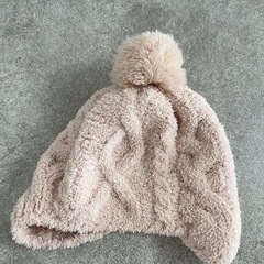 くすみピンク　キッズ帽子　ニット　ポンポン