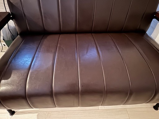 【美品】革製高級感あるソファ！