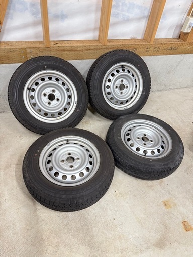 トヨタ プロボックス 純正ホイール タイヤ付き