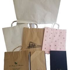 ■ショッピングバック手提げ紙袋　約230枚■未使用の画像