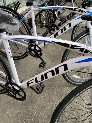未使用 新品 700cクロスバイク 21テクノロジー1年保証付きNo.1072● ※現金、クレジット、スマホ決済対応
