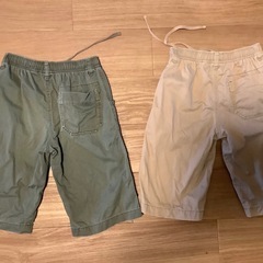 UNIQLO KIDS (135〜145cm)短パン2着の画像
