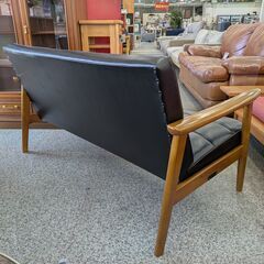【定番の人気商品】 2人掛けソファ カリモク60 karimoku Kチェア 2シーター 2人掛けソファ チェア : ブラック/ブラウンの画像