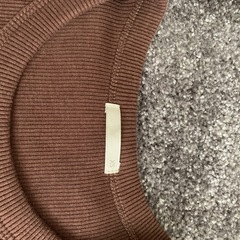 GU トップスの画像