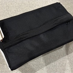 カーピロー クッションパッド 黒 の画像