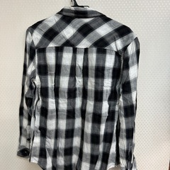 長袖シャツ　Lサイズの画像