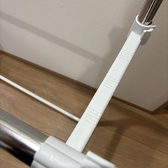 【美品】2段式室内物干しラック キャスター付きの画像