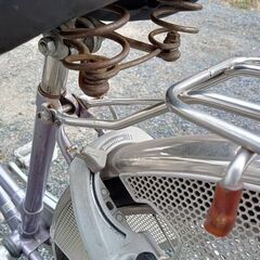【B271】ブリヂストン　自転車　26インチ　切替なし　ママチャリ　タイヤ修理必須　汚れ・錆ありの画像